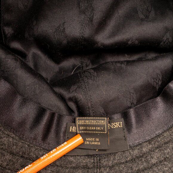 Helen Kaminski Australia - Grey Wool Felt Bucket Hat - Red Threaded - Size M - Picture 8 of 8